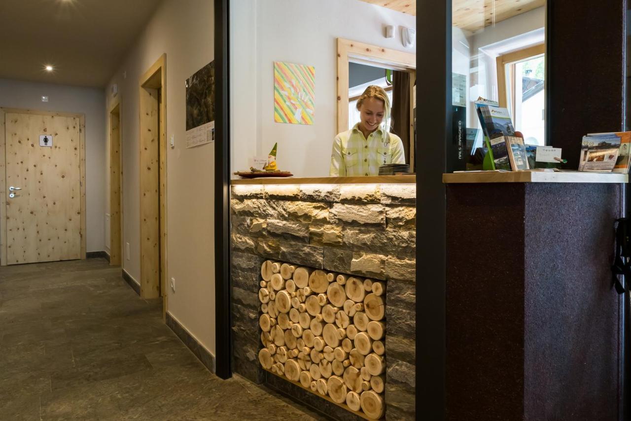 Hotel Restaurant Rosmarie Pfelders Extérieur photo