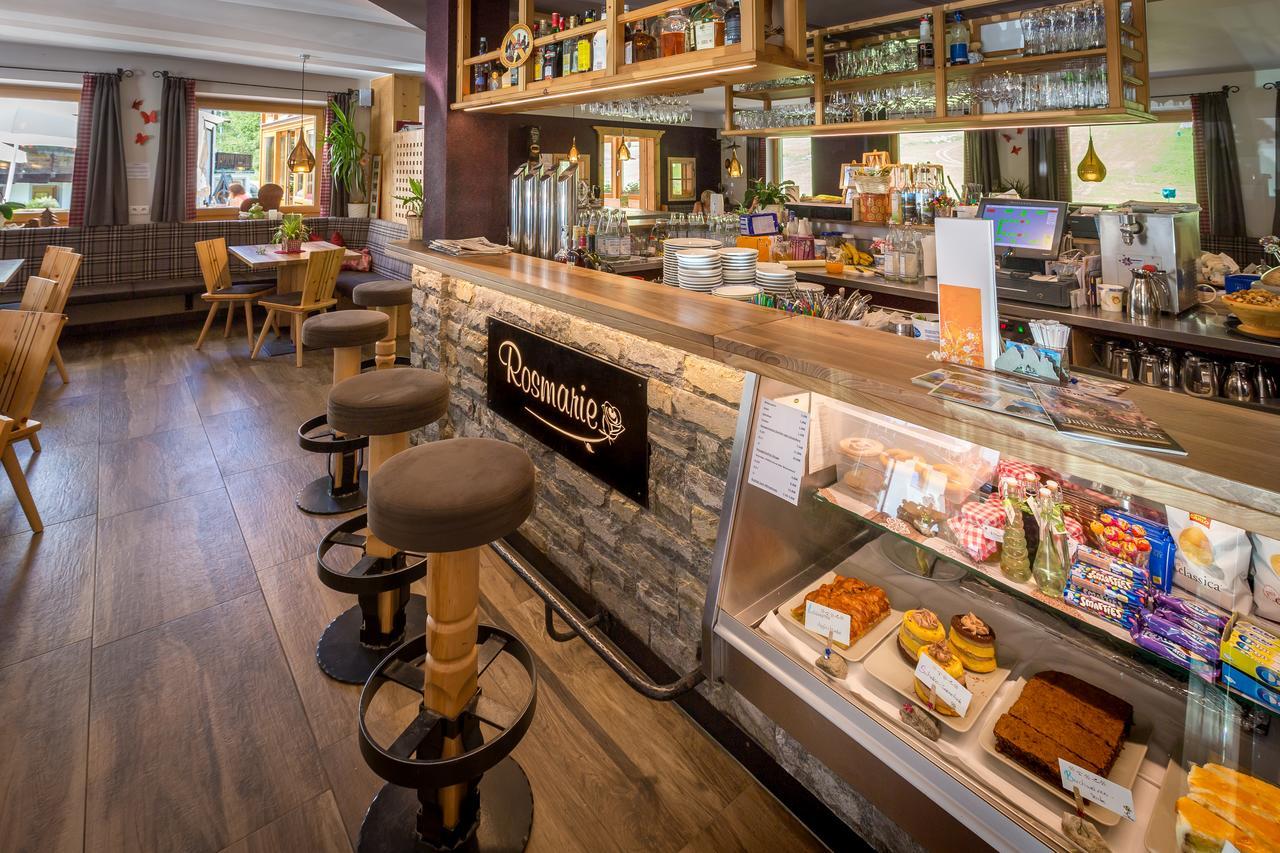 Hotel Restaurant Rosmarie Pfelders Extérieur photo